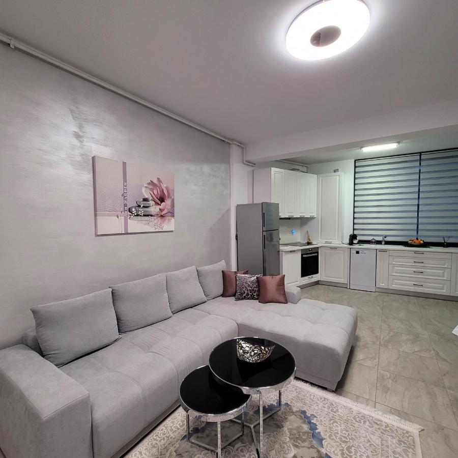 Zen Garden Apartament De Lux Nou Pe Malul Marii Köstence Dış mekan fotoğraf