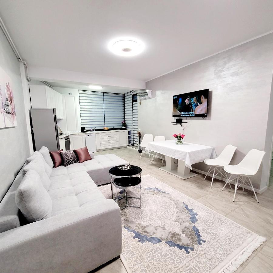Zen Garden Apartament De Lux Nou Pe Malul Marii Köstence Dış mekan fotoğraf