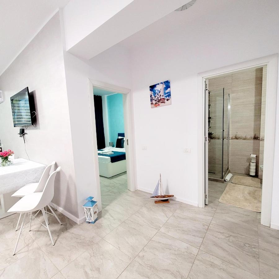 Zen Garden Apartament De Lux Nou Pe Malul Marii Köstence Dış mekan fotoğraf